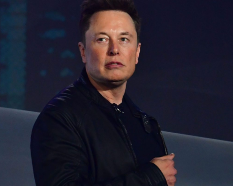 Tesla opplever betydelig nedgang i europeiske salgstall i april 2025, med unntak av Norge. Les om utfordringene og mulige årsaker bak nedgangen.